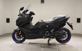 YAMAHA T-MAX 560 2026 SJ21J