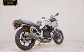 SUZUKI GSX1100S KATANA 2000 GU76A