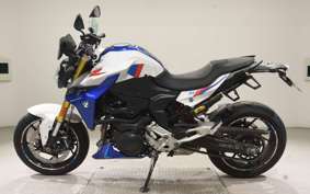 BMW F900R 2024
