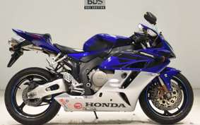 HONDA CBR1000RR 2005 SC57