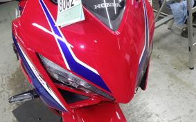 HONDA CBR650R E-Clutch 2026 RH17