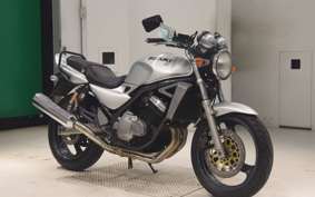 SUZUKI GSX250FX ZR250C