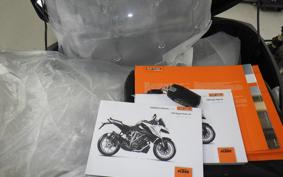 KTM 1290 SUPER DUKE GT 2022