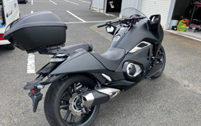 HONDA NM4 VULTUS -01 2020 RC82