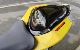 SUZUKI GSX-R1000 2005 B6121