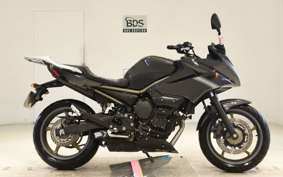 YAMAHA XJ6-SA 2010