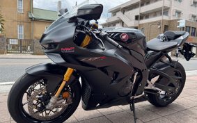 HONDA CBR1000RR-R FB SP 2024 SC82
