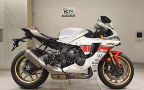 YAMAHA YZF-R1 2023 RN65J