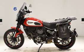 DUCATI SCRAMBLER ICON 2016