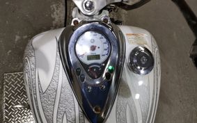 YAMAHA DRAGSTAR 400 2004 VH01J