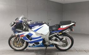 SUZUKI GSX-R750 BD211