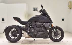 DUCATI DIAVEL 1260 2021