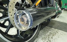 HARLEY FXSB 1580 2015