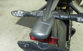 TRIUMPH STREET TRIPLE RS 2022