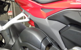 DUCATI STREETFIGHTER V4 S 2025
