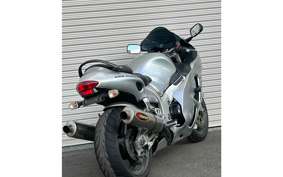 SUZUKI GSX-1300R HAYABUSA 2000 GW71A
