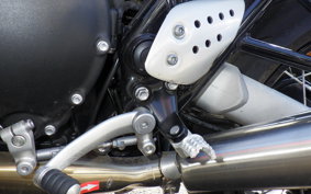 TRIUMPH THRUXTON 1200 RS 2023