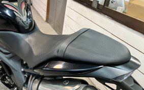 TRIUMPH SPEED TRIPLE 2013 TPN105