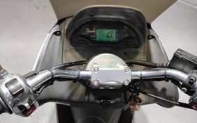 YAMAHA MAJESTY 125 SE27