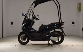 HONDA PCX125-2ﾔﾈﾂｷ JF56