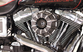 HARLEY FXDL 2015 GN4