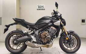 HONDA CB650R E-Clutch 2024 RH17