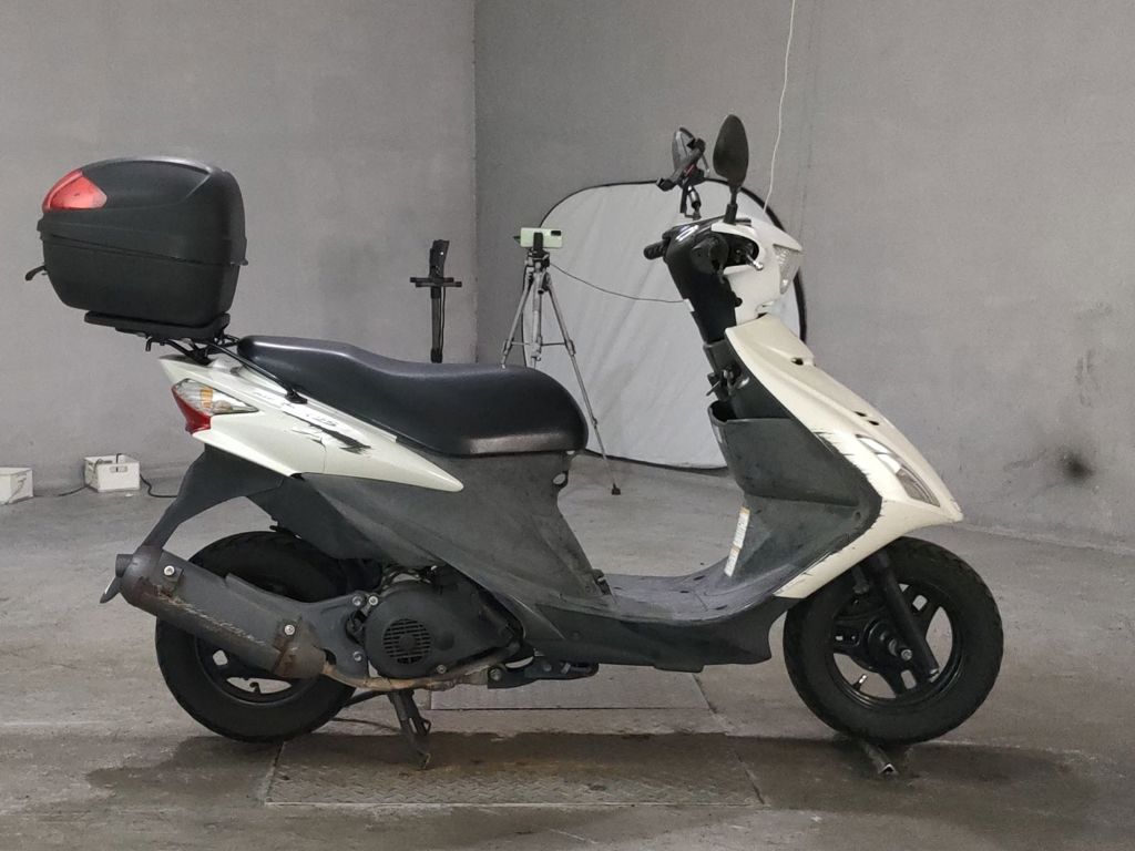 Фото Suzuki ADDRESS V125 с японского аукциона