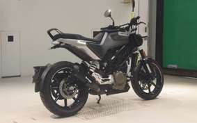 HUSQVARNA SVARTPILEN 250