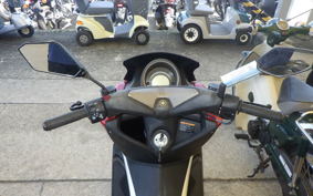 YAMAHA N-MAX SE86J