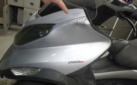 PIAGGIO MP3 250 RL 2008