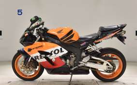 HONDA CBR1000RR 2005