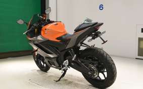 YAMAHA YZF-R25 A