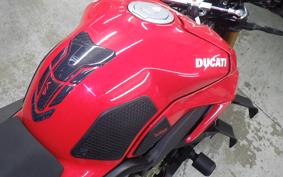 DUCATI STREETFIGHTER V4 S 2023