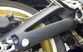 TRIUMPH DAYTONA 675 2010