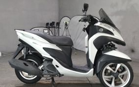 YAMAHA TRICITY 125 SE82J