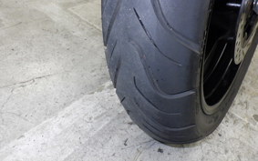 SUZUKI GSR250 2001