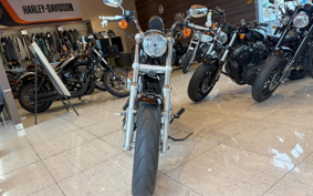 HARLEY HARLEY XL883L 2018 CR2