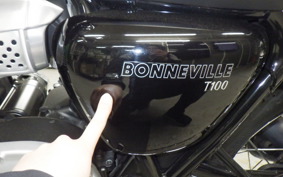 TRIUMPH BONNEVILLE T100 2018