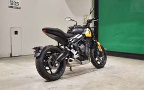 TRIUMPH TRIDENT 660 2025