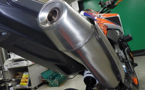 KTM 890 DUKE R 2022