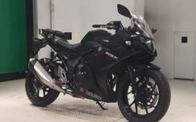 SUZUKI GSX250 R 2023