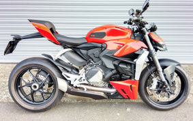 DUCATI STREET FIGHTER V2 2023