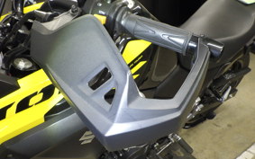 SUZUKI Vｽﾄﾛｰﾑ250A 1998