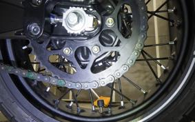 HUSQVARNA SVARTPILEN 125 2025