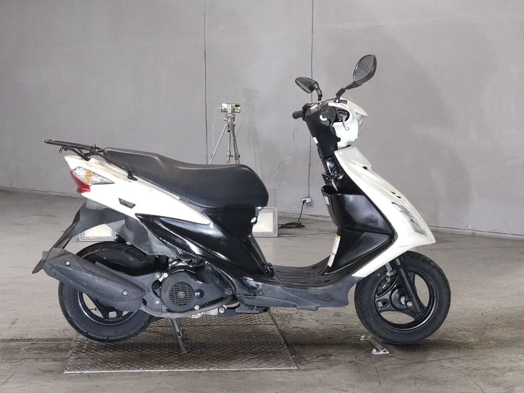 Фото Suzuki ADDRESS V125 с японского аукциона