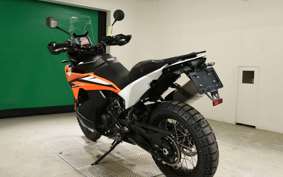 KTM 890 ADVENTURE	 2026