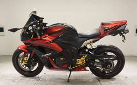 HONDA CBR600RR GEN 3 2008 PC40