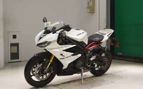 TRIUMPH DAYTONA 675 R