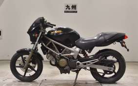 HONDA VTR 250 MC33