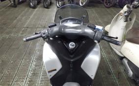 YAMAHA TRICITY 125 1984 SE82J